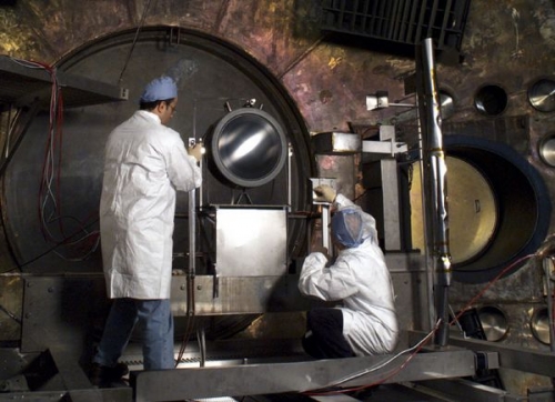 Идут испытания ксенонового двигателя нового поколения (фото NASA).