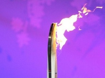 Олимпийский огонь во время Олимпиады-2010 в Ванкувере. Фото ©AFP