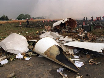Обломки "Конкорда" на месте катастрофы 2000 года. Фото ©AFP